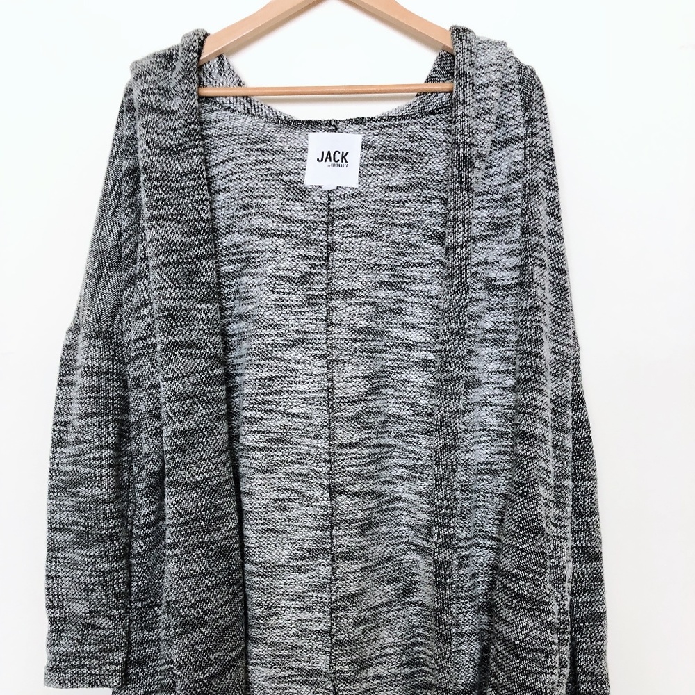 • c o z y s w e a t e r •